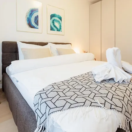 Panorama Luxury Retreat *